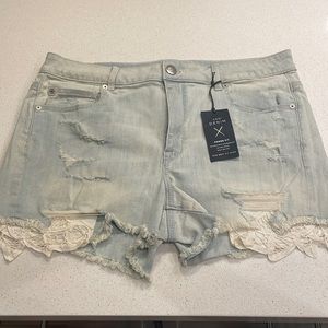 American Eagle light wash denim shorts